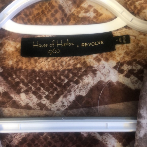 NWT House of Harlow 1960 Marley Shirt Striped Python Snake Print Blouse Small - Picture 6 of 16